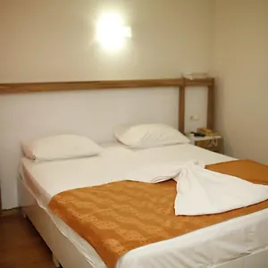 Oezhan Otel Antalya